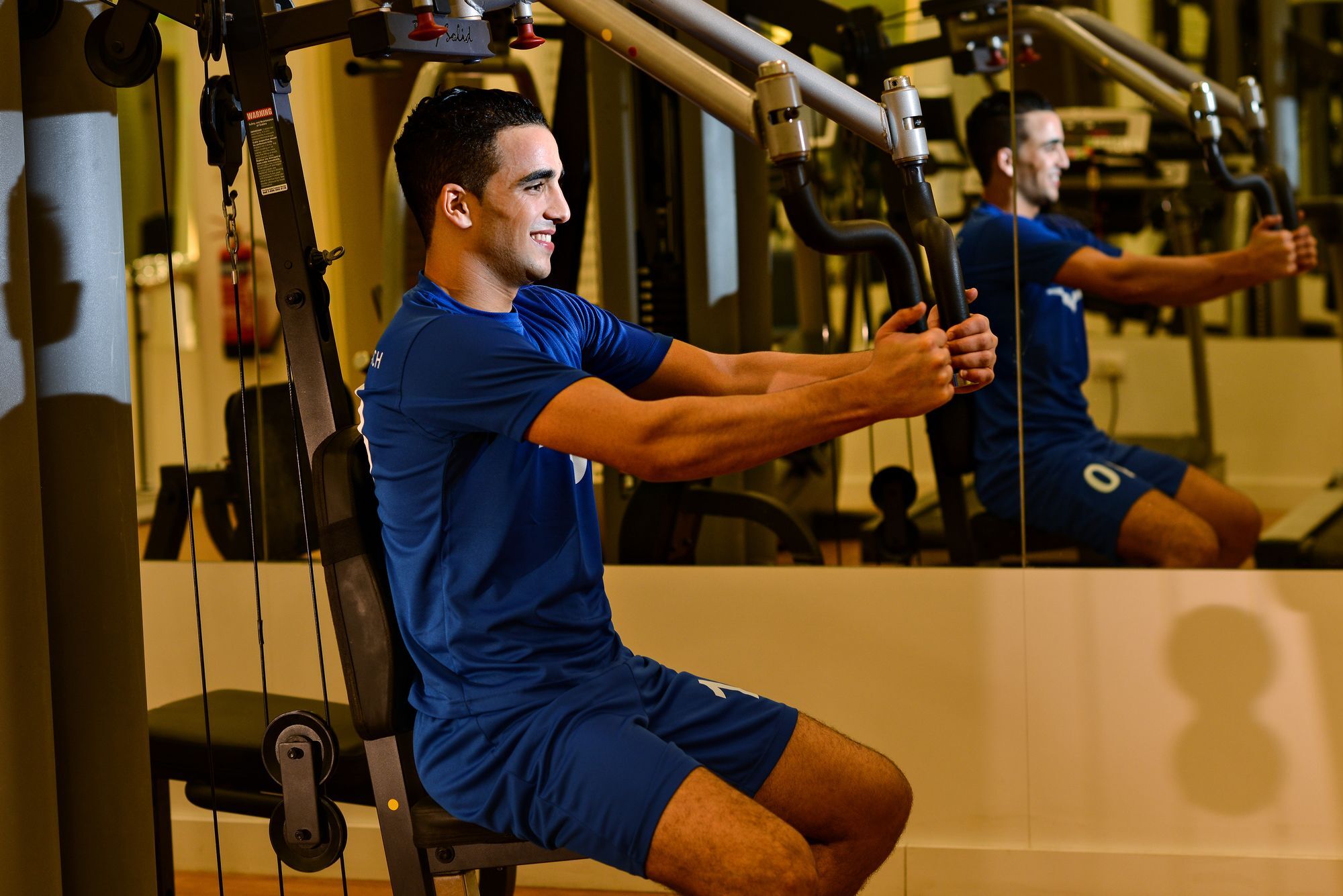 Sealine Beach, A Murwab Resort Mesaieed Exteriör bild A player working out in the gym